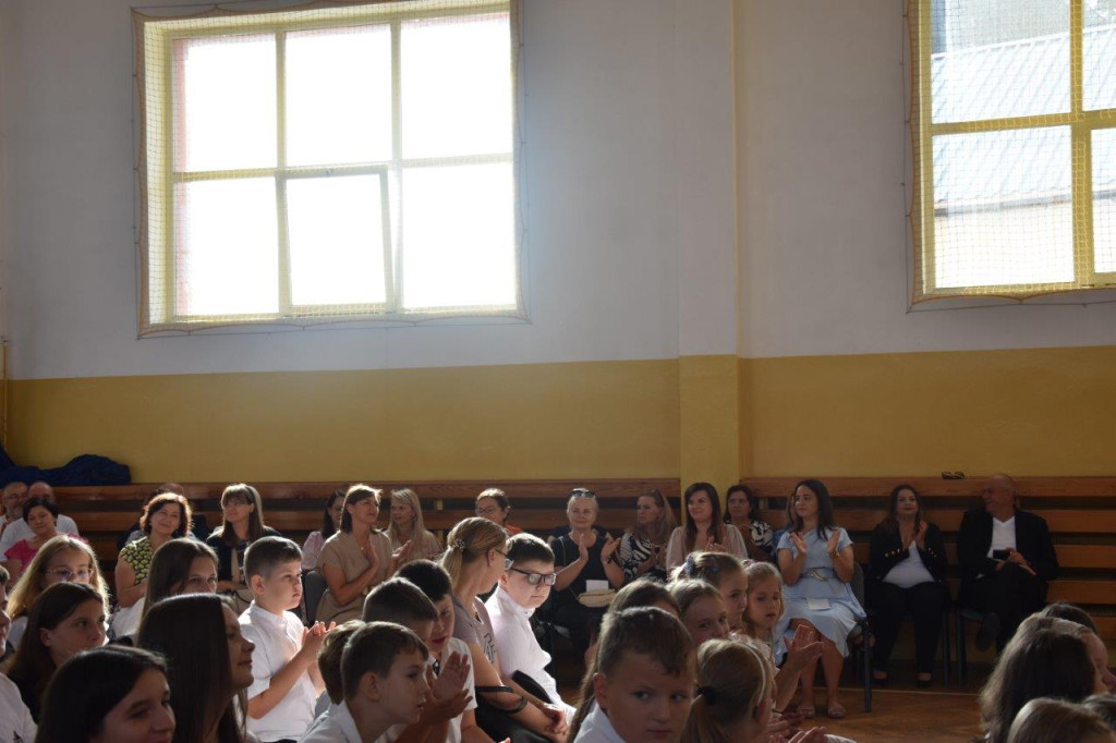 Początek roku szkolnego w szkołach gminy Radzyń