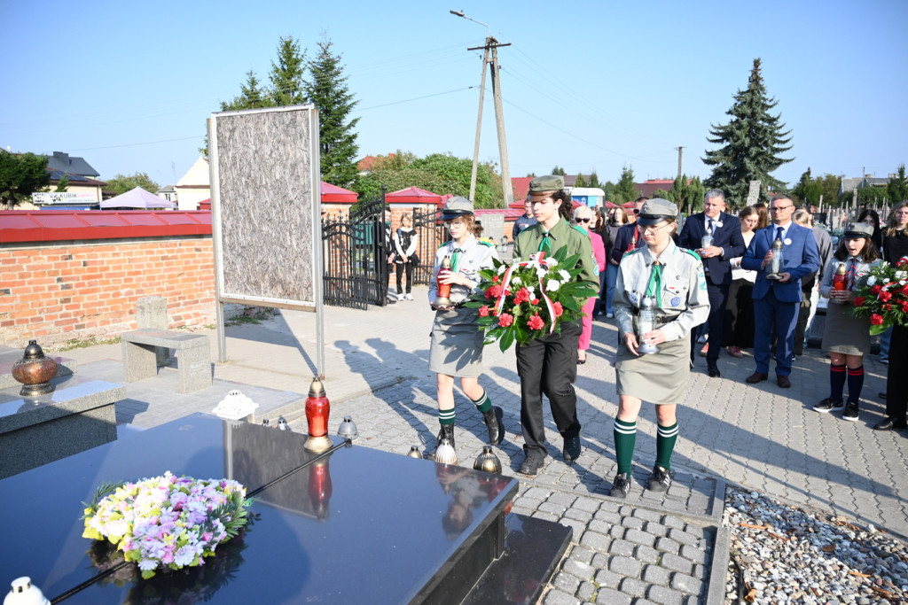 Uroczystość ku czci harcerzy zabitych w 1940 r.