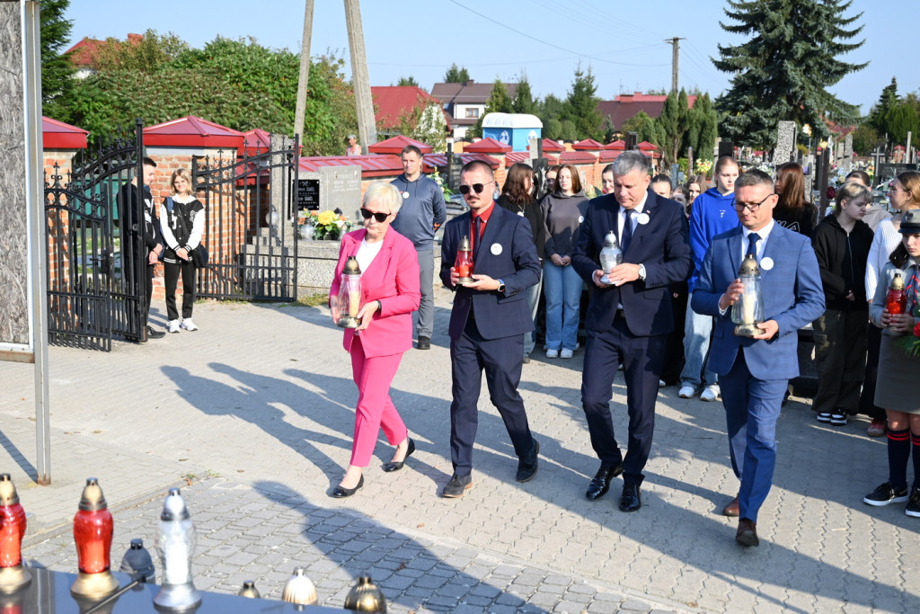 Uroczystość ku czci harcerzy zabitych w 1940 r.