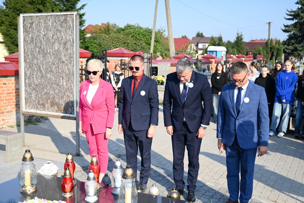 Uroczystość ku czci harcerzy zabitych w 1940 r.