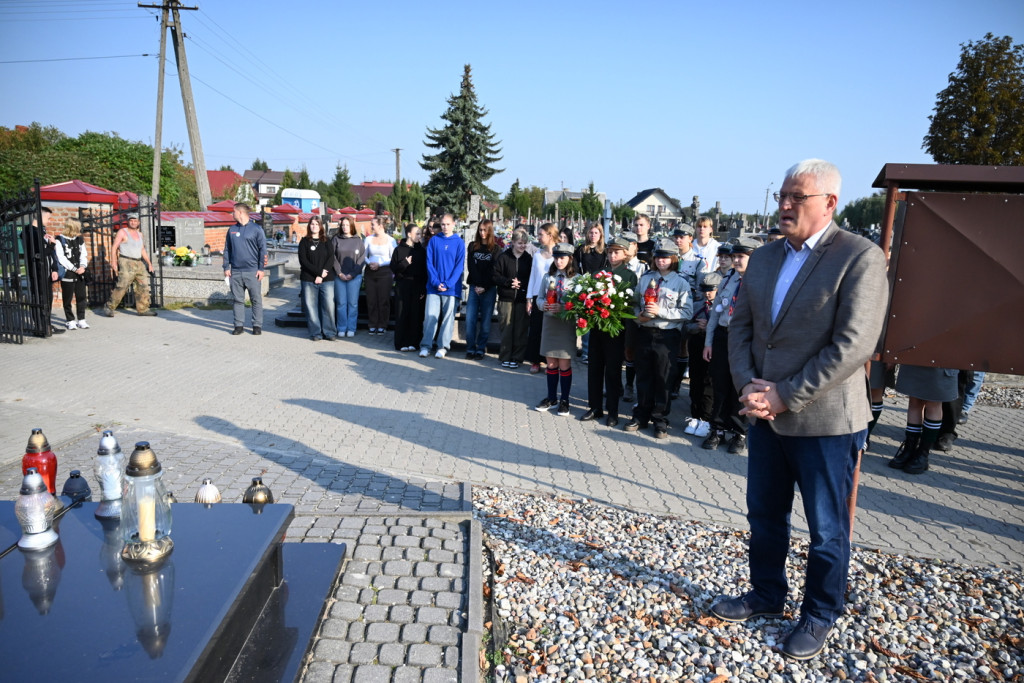 Uroczystość ku czci harcerzy zabitych w 1940 r.