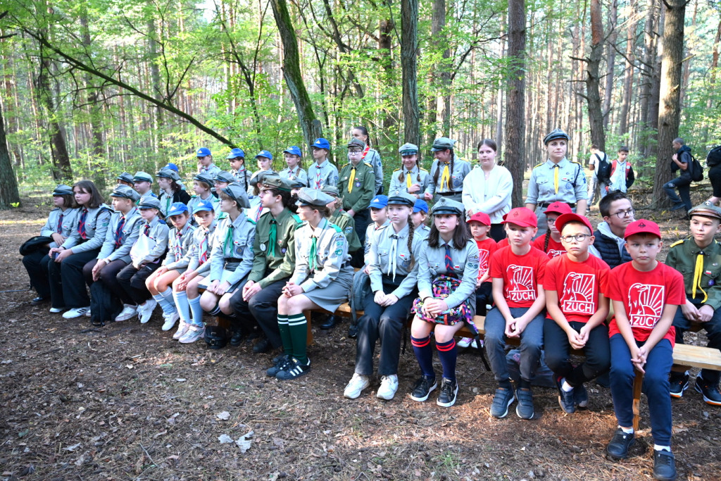 Uroczystość ku czci harcerzy zabitych w 1940 r.