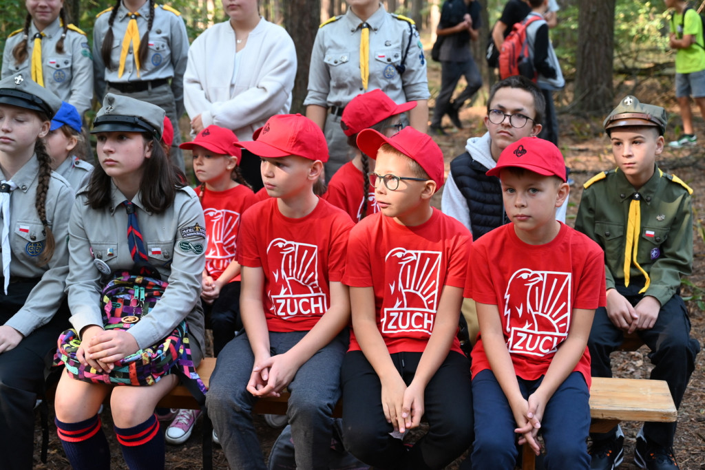 Uroczystość ku czci harcerzy zabitych w 1940 r.