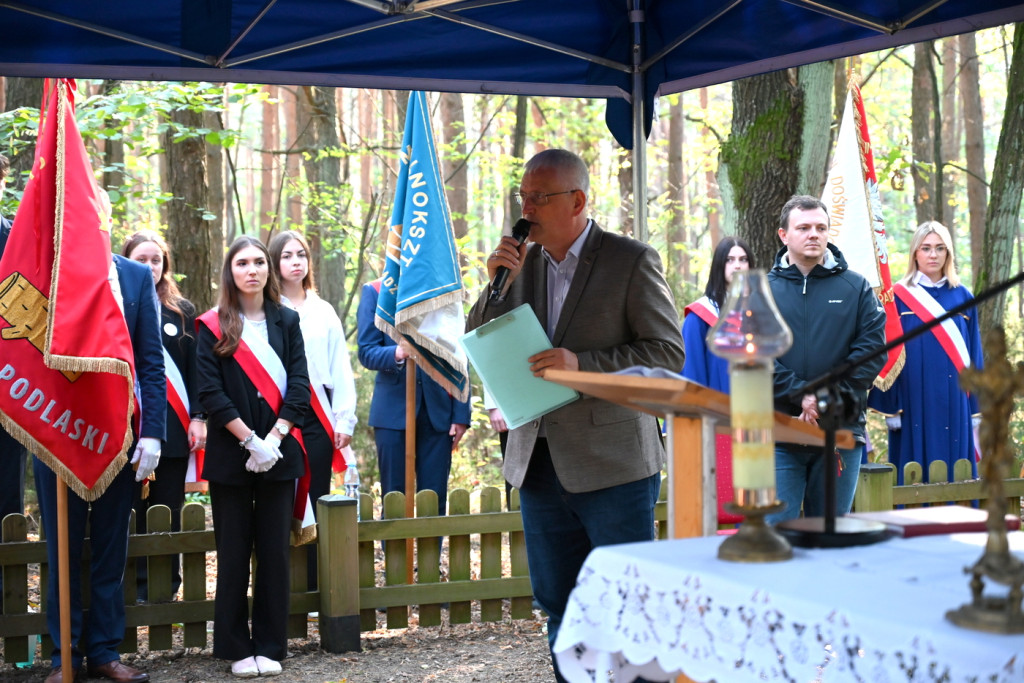 Uroczystość ku czci harcerzy zabitych w 1940 r.