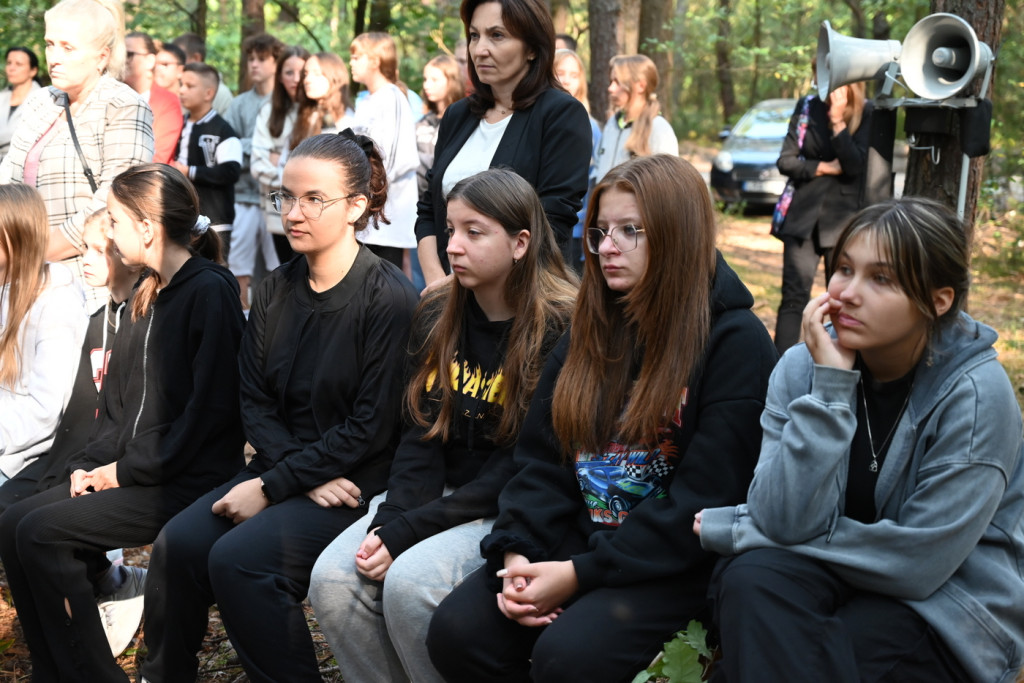 Uroczystość ku czci harcerzy zabitych w 1940 r.