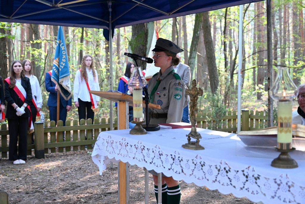 Uroczystość ku czci harcerzy zabitych w 1940 r.