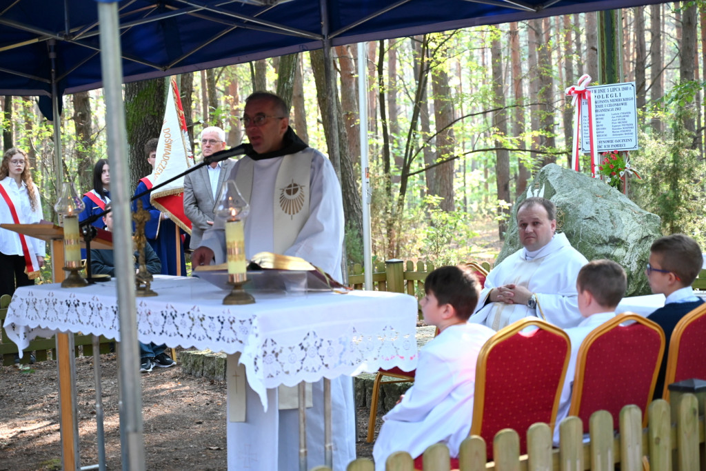 Uroczystość ku czci harcerzy zabitych w 1940 r.