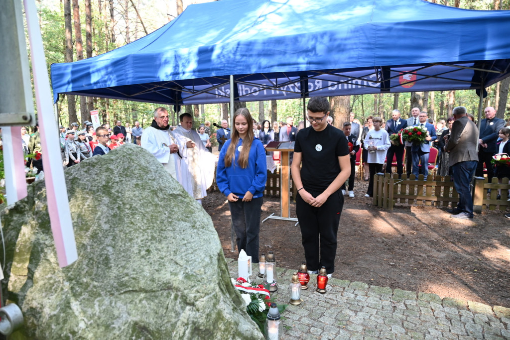 Uroczystość ku czci harcerzy zabitych w 1940 r.