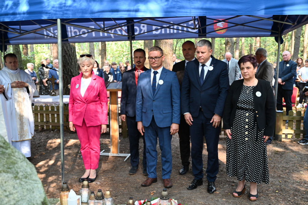 Uroczystość ku czci harcerzy zabitych w 1940 r.