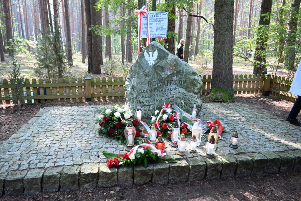 Uroczystość ku czci harcerzy zabitych w 1940 r.