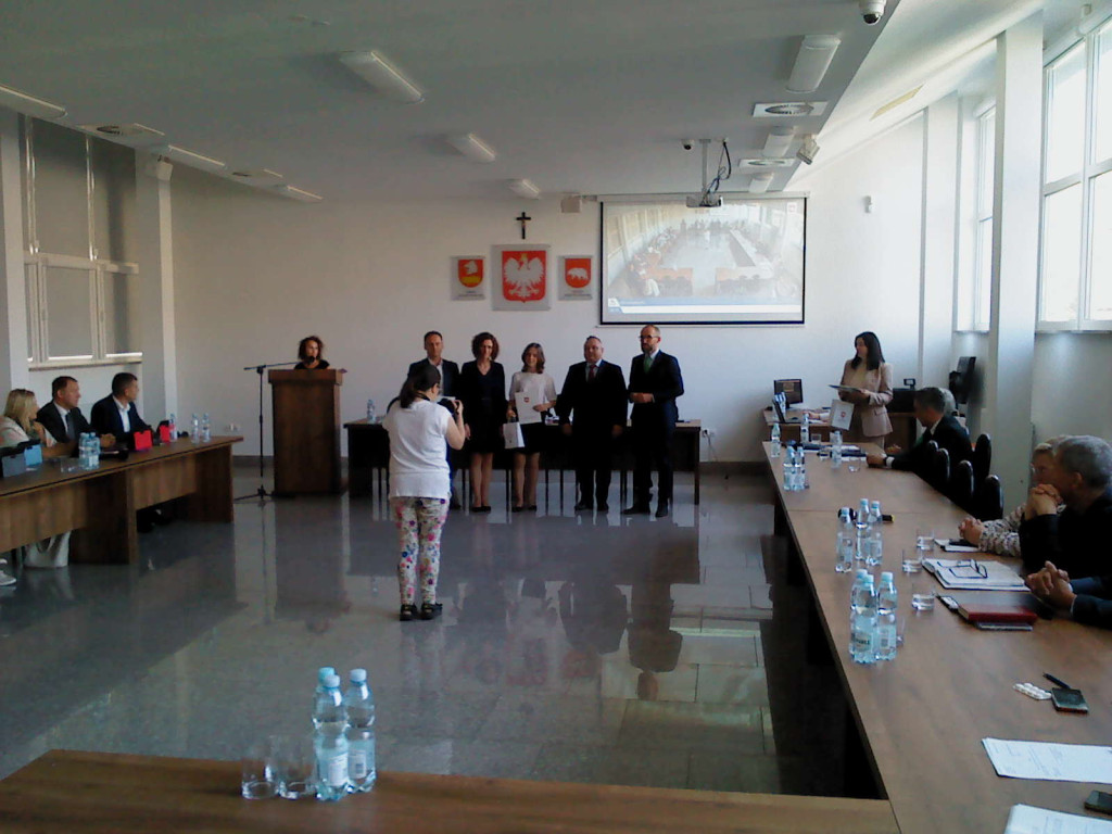 Wyróżnienie uczestników olimpiad na sesji Rady