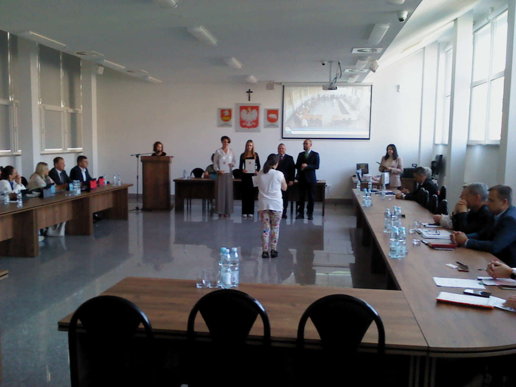 Wyróżnienie uczestników olimpiad na sesji Rady