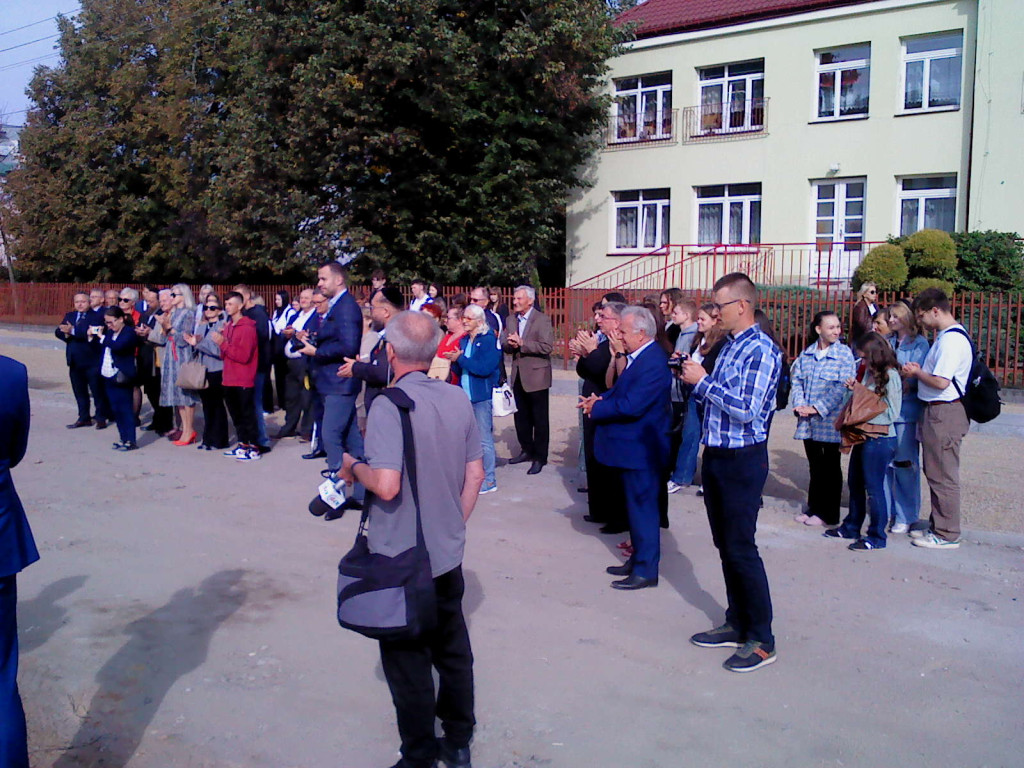Odsłonięcie tablicy pamiątkowej na MBP