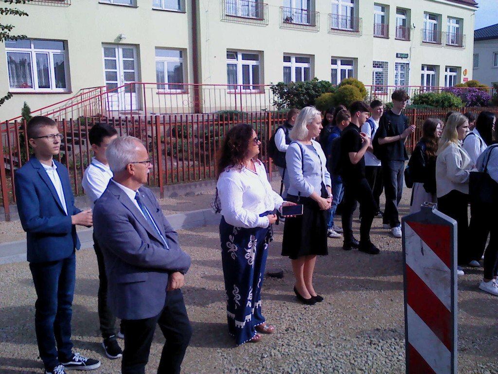 Odsłonięcie tablicy pamiątkowej na MBP