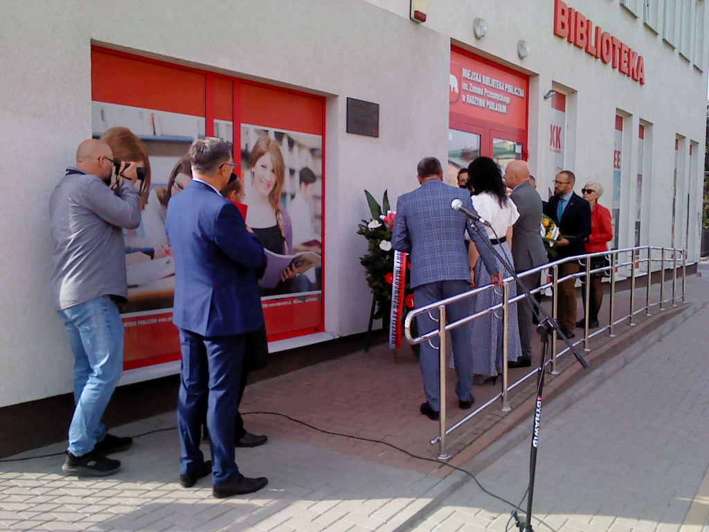 Odsłonięcie tablicy pamiątkowej na MBP