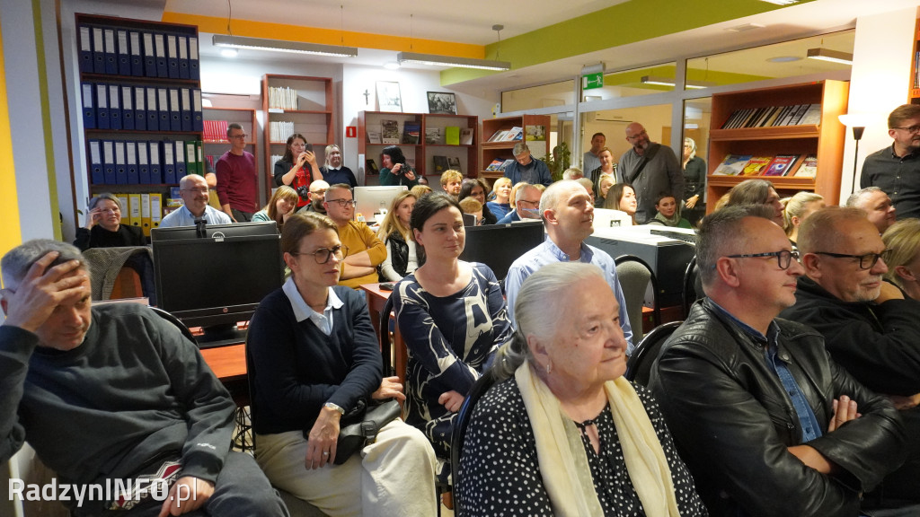 Promocja tomiku poezji i powieści Adama Świcia