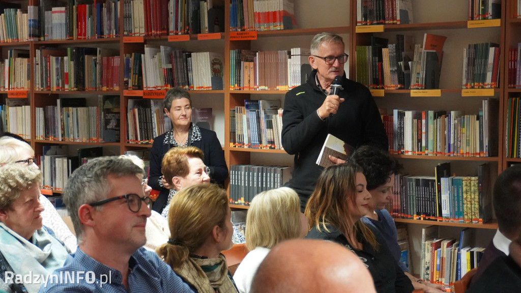 Promocja tomiku poezji i powieści Adama Świcia