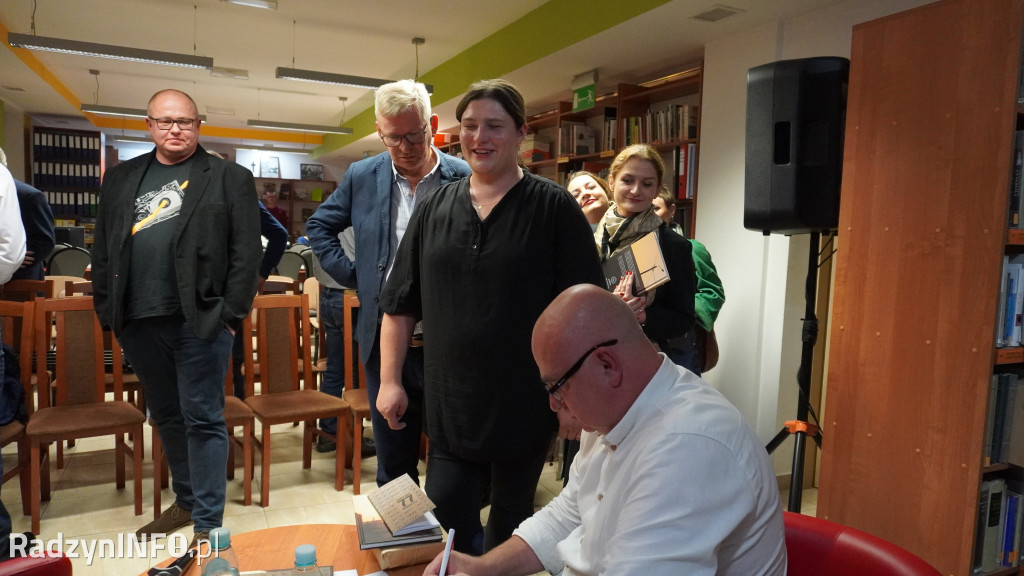 Promocja tomiku poezji i powieści Adama Świcia