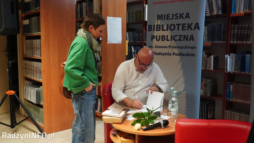 Promocja tomiku poezji i powieści Adama Świcia