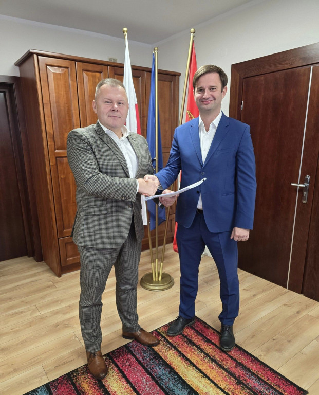 Podpisanie przez gm. Ulan umowy na remonty dróg
