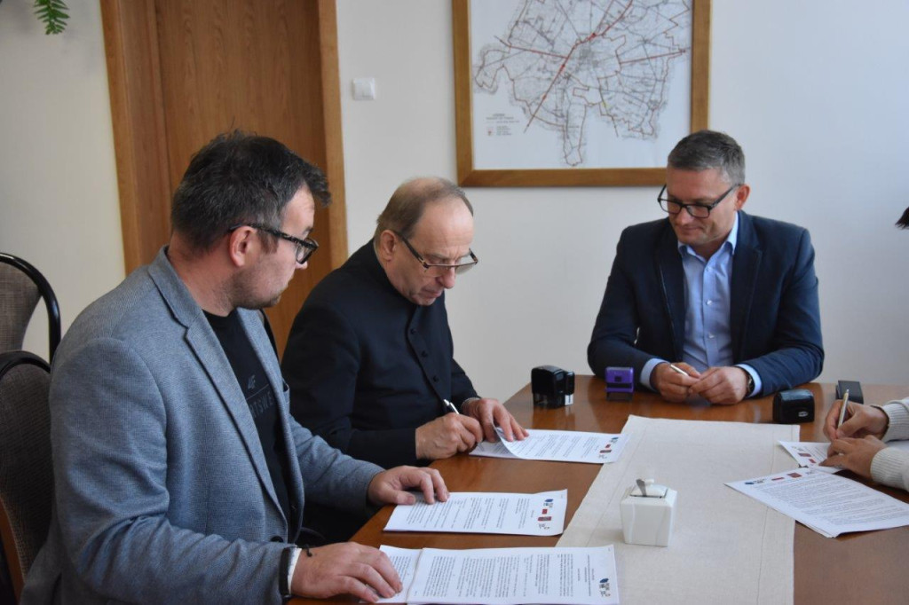 Podpisanie umów w/s kaplicy św. Antoniego