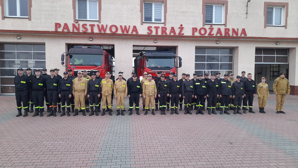 Strażacy z OSP po egzaminie
