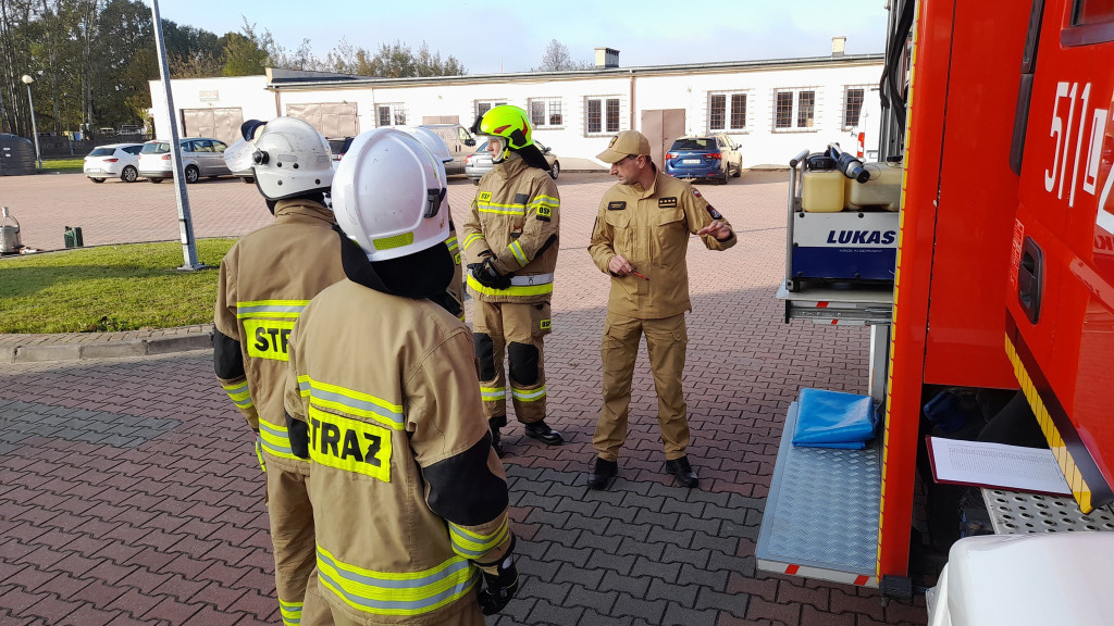 Strażacy z OSP po egzaminie