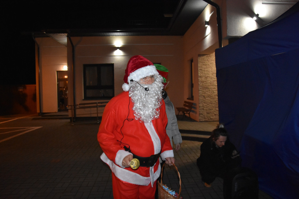 Uroczyste rozświetlenie choinki w Białej