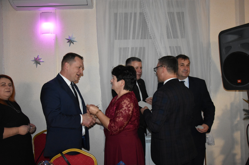Spotkanie wigilijne dla osób starszych w Paszkach