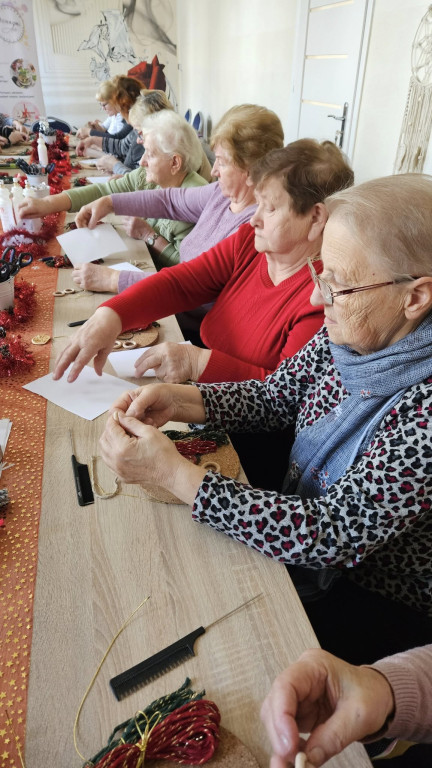 Warsztaty robienia świątecznych ozdób w Ulanie