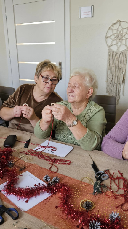 Warsztaty robienia świątecznych ozdób w Ulanie