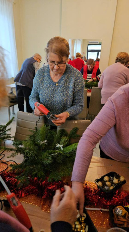 Warsztaty robienia świątecznych ozdób w Ulanie