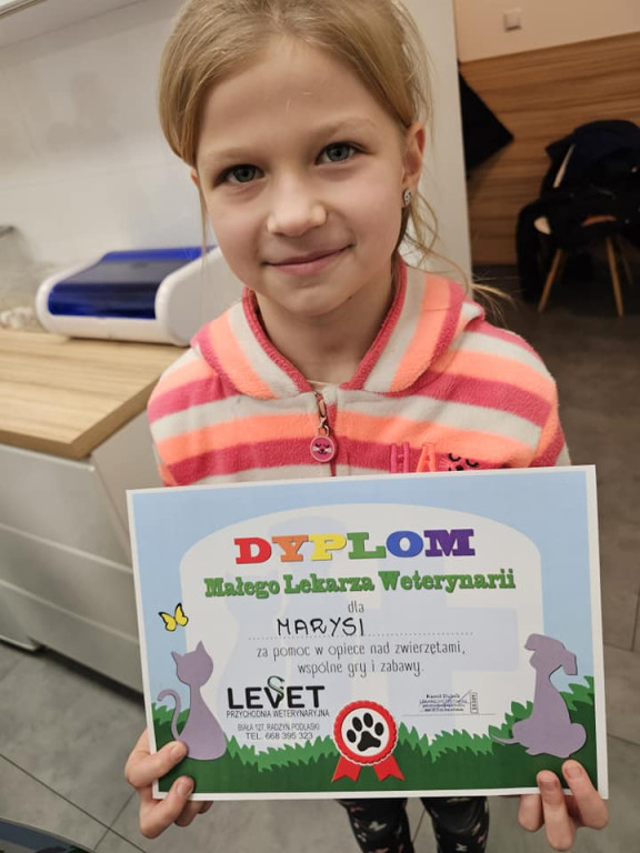 Dzieci z SP w Sobolach w przychodni weterynaryjnej