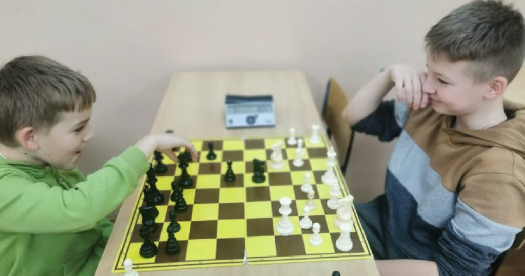 Uczniowie SP w Komarówce na turnieju szachowym