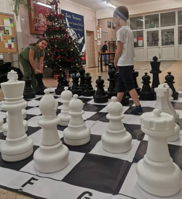 Uczniowie SP w Komarówce na turnieju szachowym