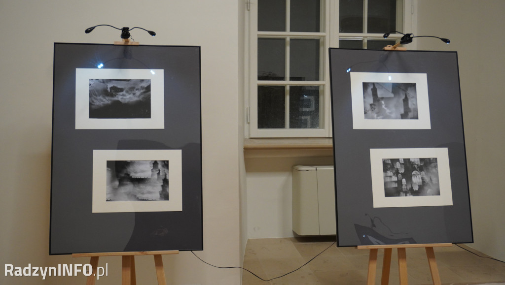 Wystawa fotografii Adama Osaka >>Między światami<<