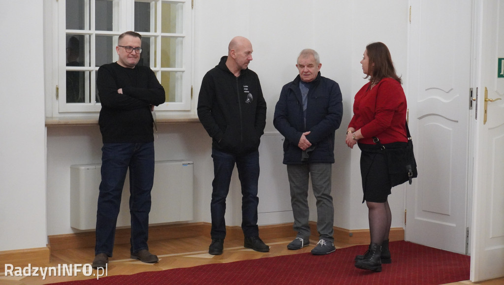 Wystawa rzeźb Mariana Ścisła w pałacu Potockich