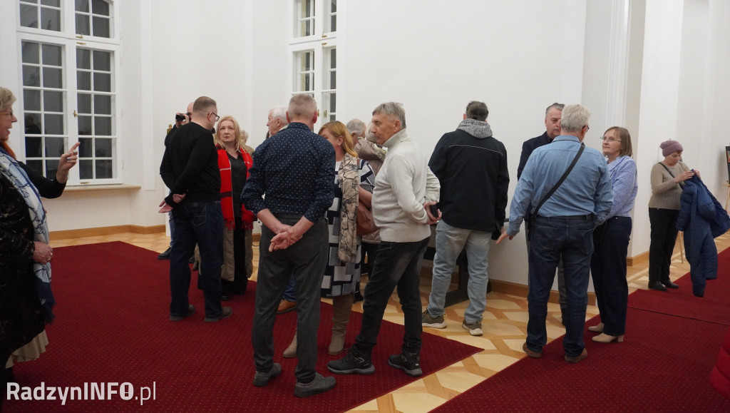 Wystawa rzeźb Mariana Ścisła w pałacu Potockich