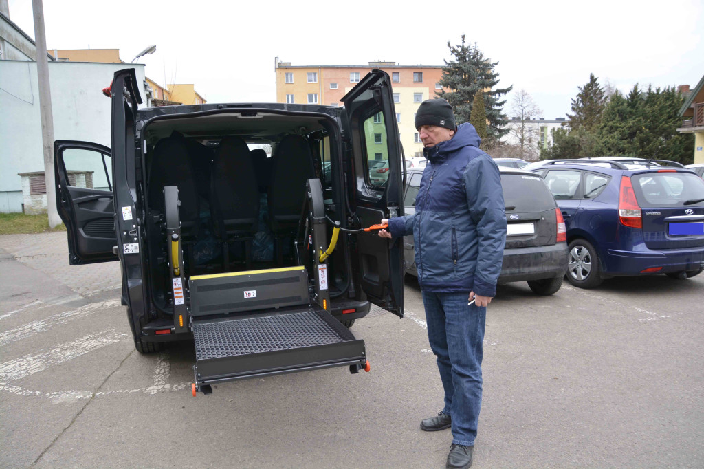 Nowe auto gm. Radzyń do przewozu niepełnosprawnych