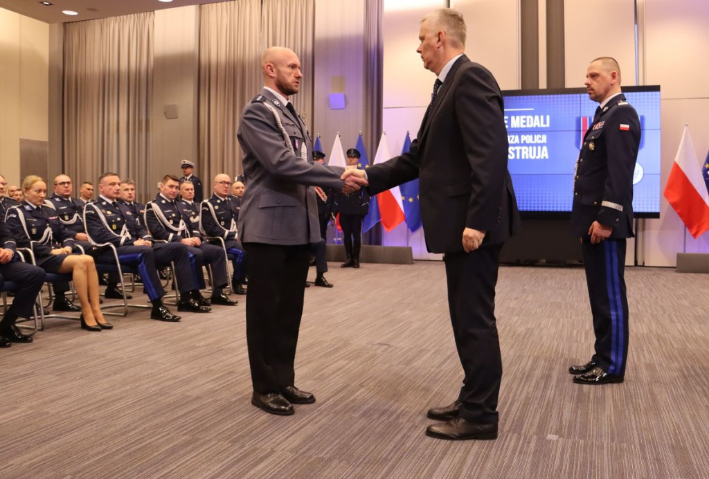 Policjanci z radzyńskiej komendy odznaczeni