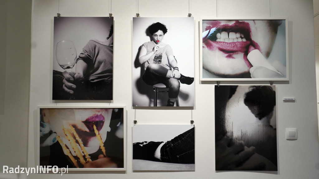 Wystawa fotografii >>7 grzechów głównych<<