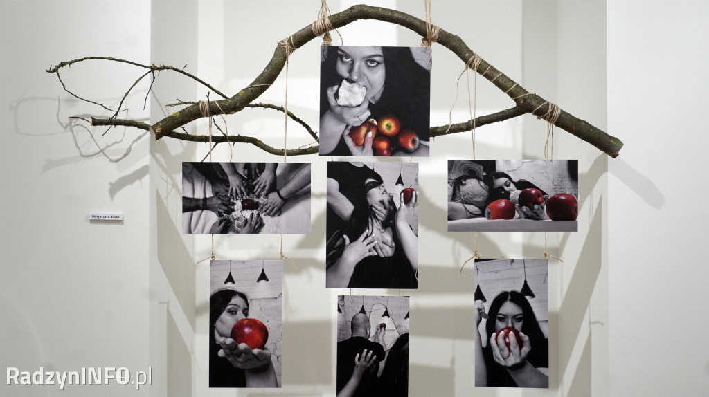 Wystawa fotografii >>7 grzechów głównych<<