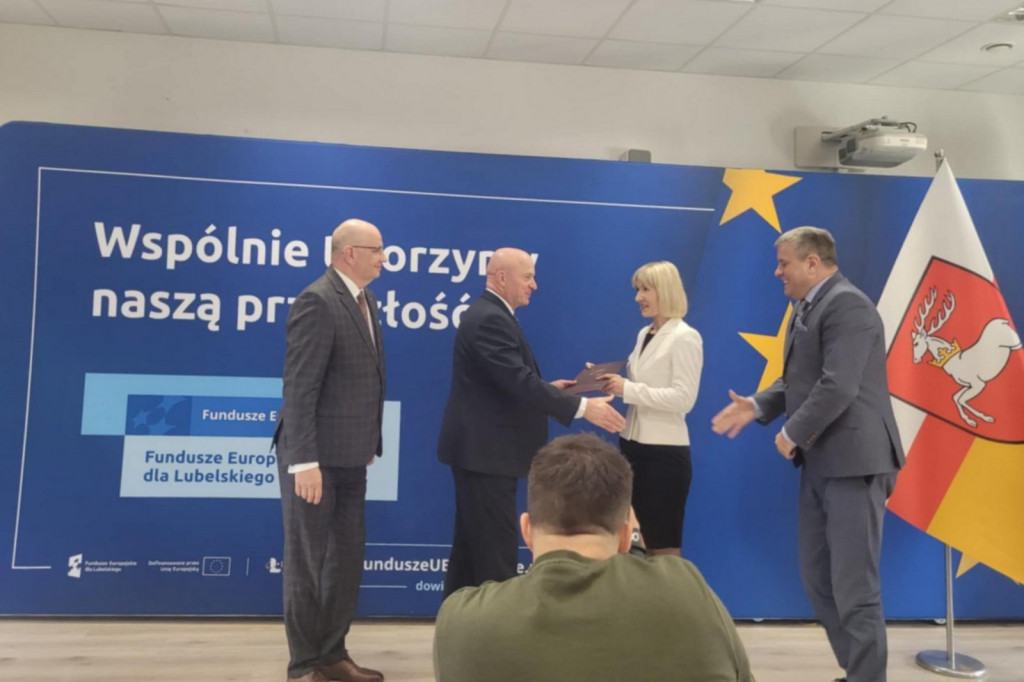 Podpisanie umów w/s aktywizacji bezrobotnych