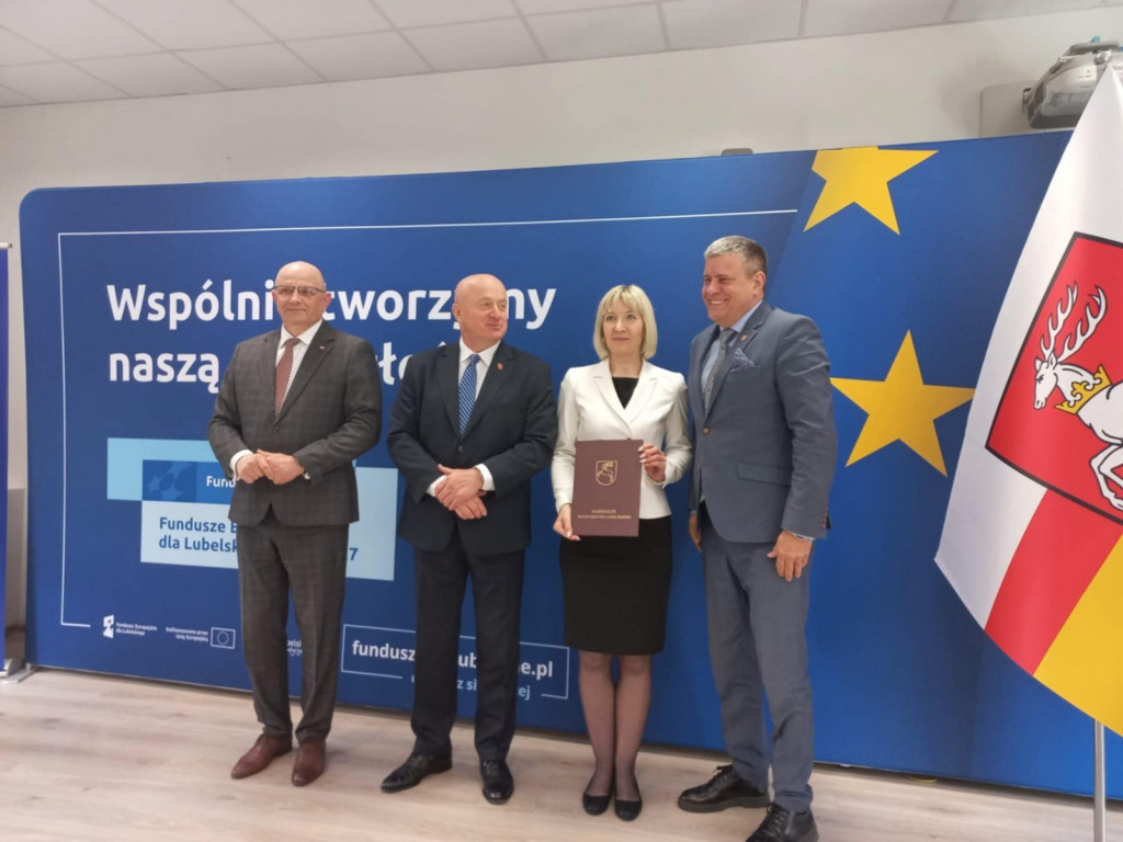 Podpisanie umów w/s aktywizacji bezrobotnych