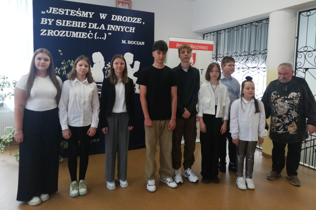 Recytatorzy z GOK-u w Ulanie na konkursie