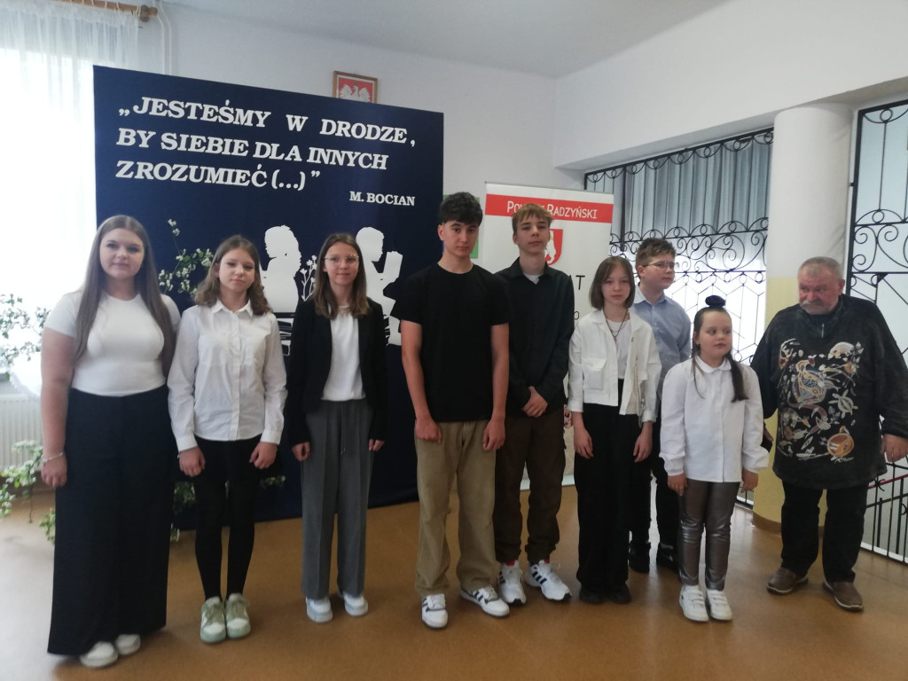 Recytatorzy z GOK-u w Ulanie na konkursie