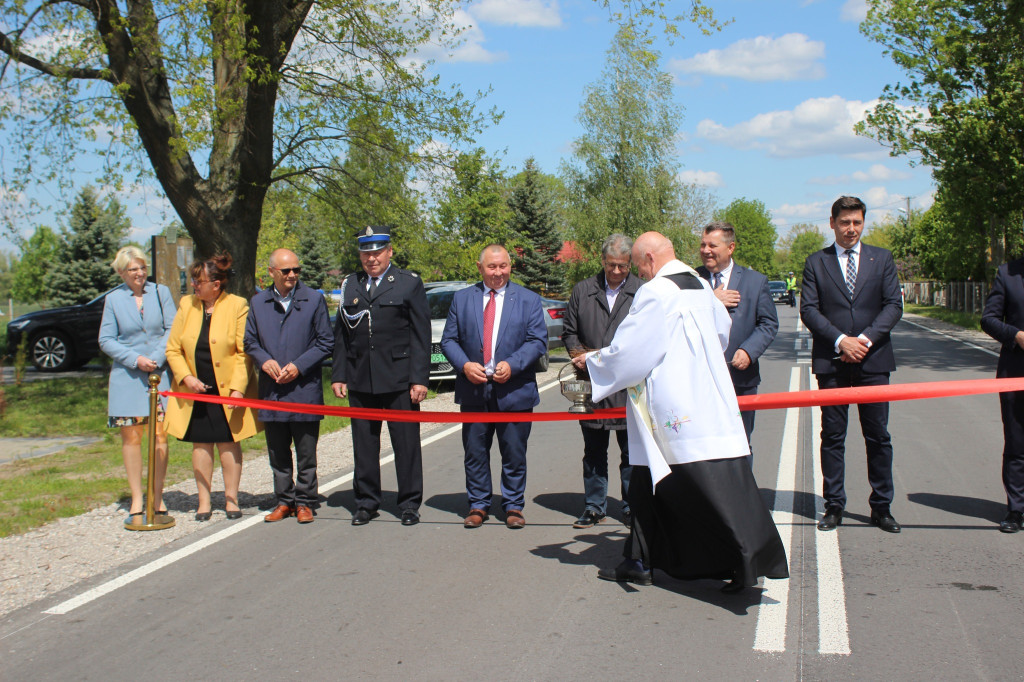 Otwarcie wyremontowanej drogi w Żeliźnie