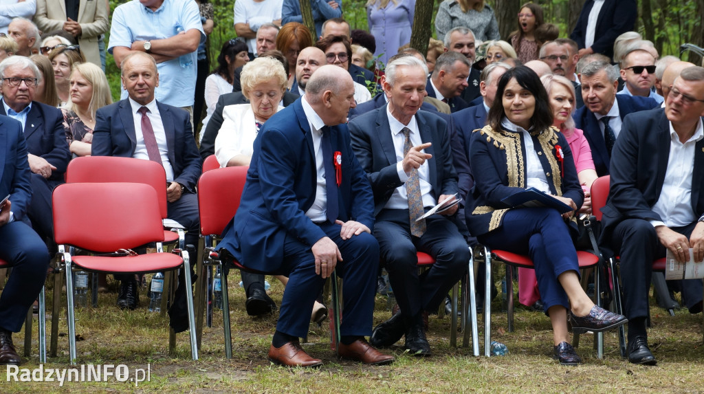 Uroczystość patriotyczna w lesie Baran