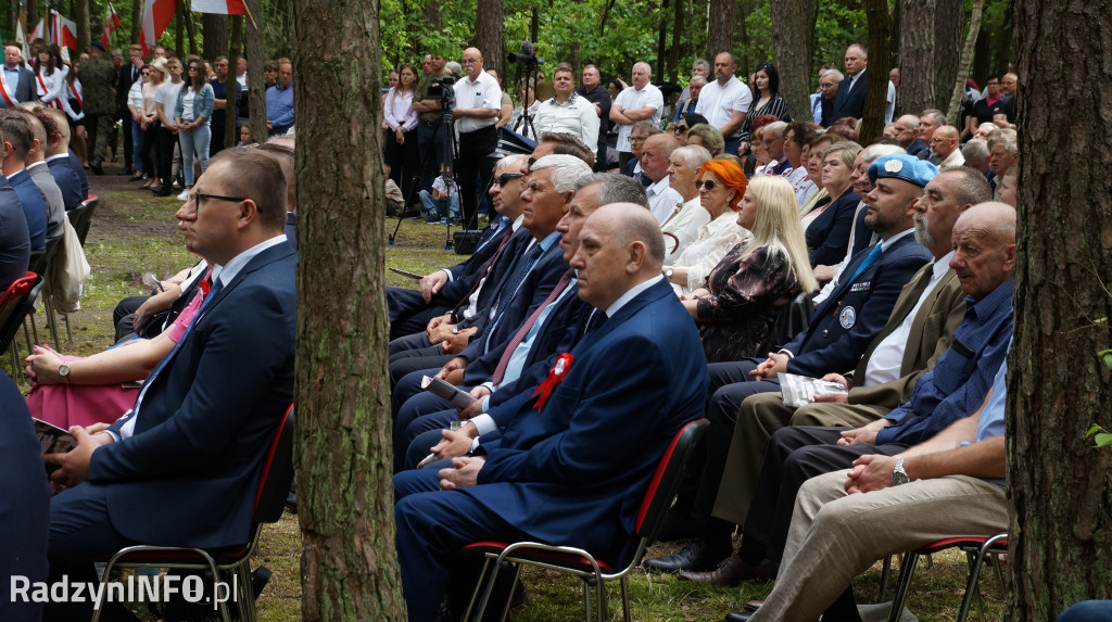 Uroczystość patriotyczna w lesie Baran