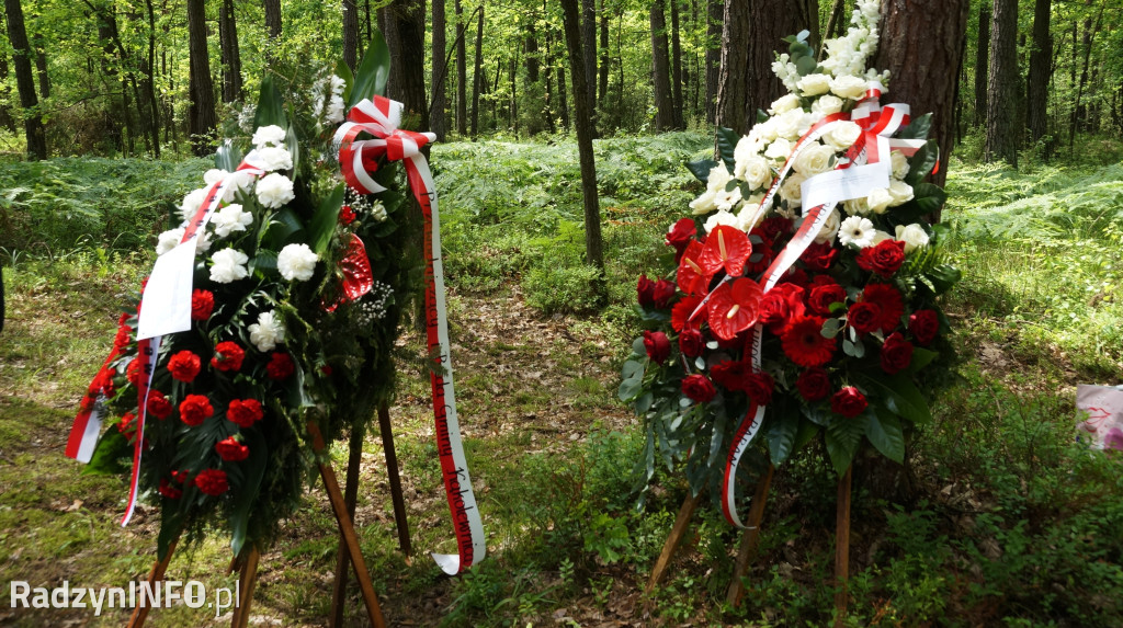 Uroczystość patriotyczna w lesie Baran
